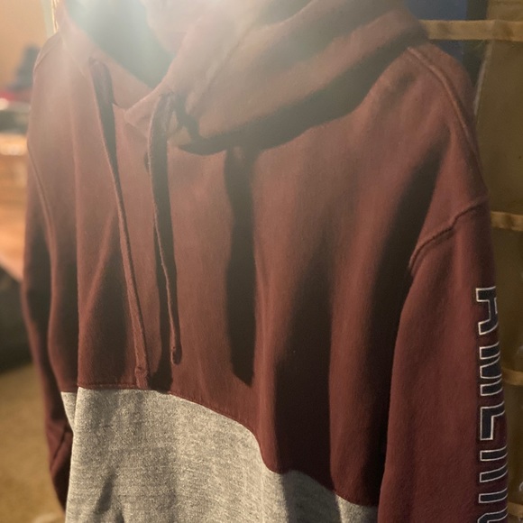 Mens American Eagle hoodie - Picture 4 of 6